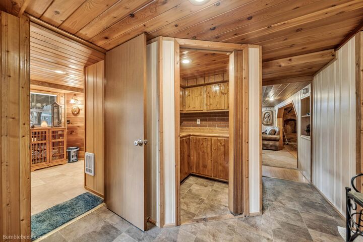 Property Photo: 242 Larch Ln WA 99139