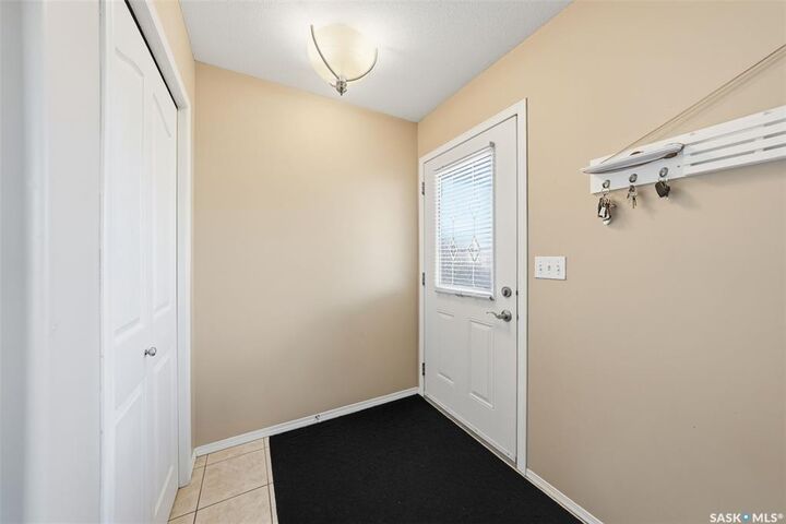 Property Photo: 1463 Willowgrove Court SK S7W 0B1