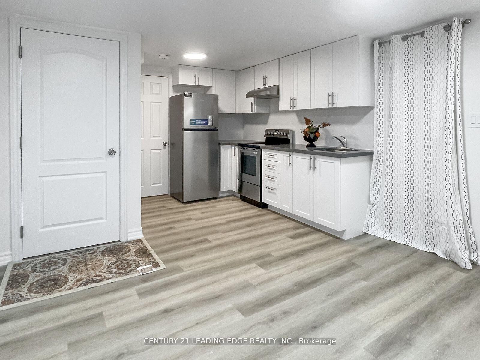 Photo de la propriété:  117 Riverside Drive N A  ON L1G 6J6 