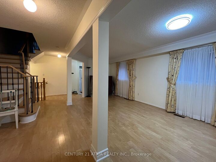 Property Photo: 57 Rideau Drive ON L4B 4P3