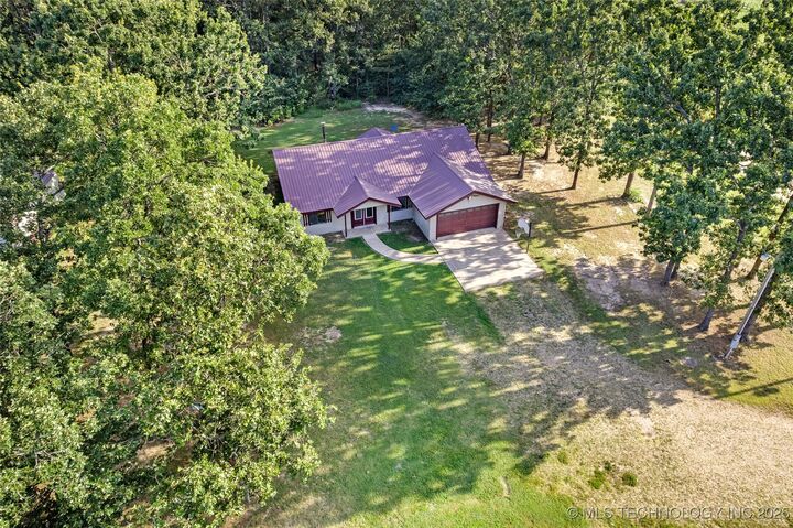 Property Photo: 64594 S 4725 Road OK 74964