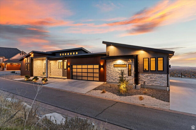 Property Photo: 1766 View Ct UT 84037