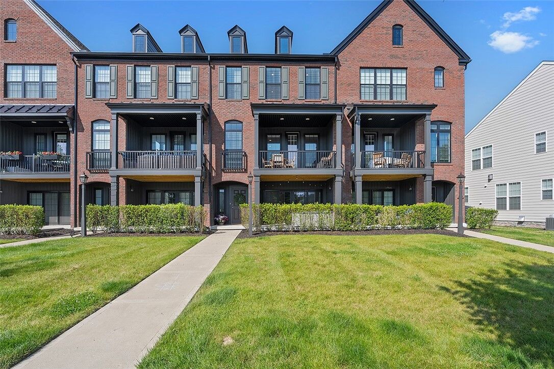 Property Photo: 3155 Preston Wy PA 15017