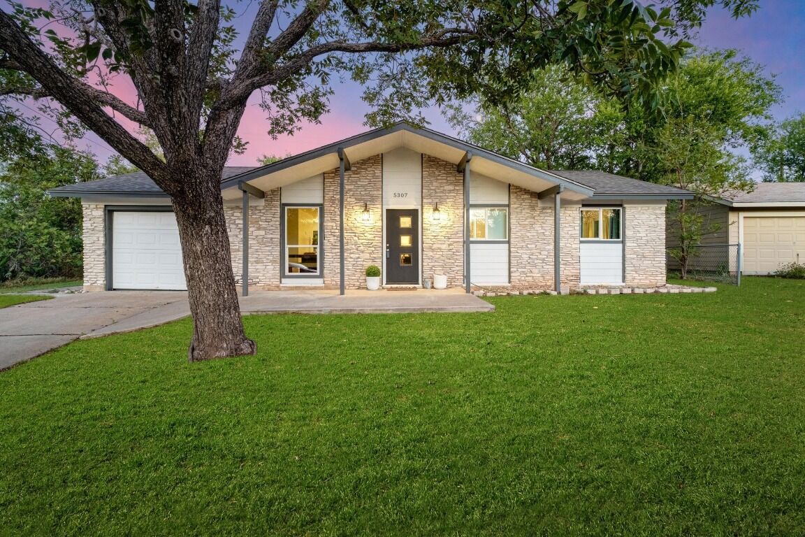 Property Photo: 5307 Halmark Drive TX 78723