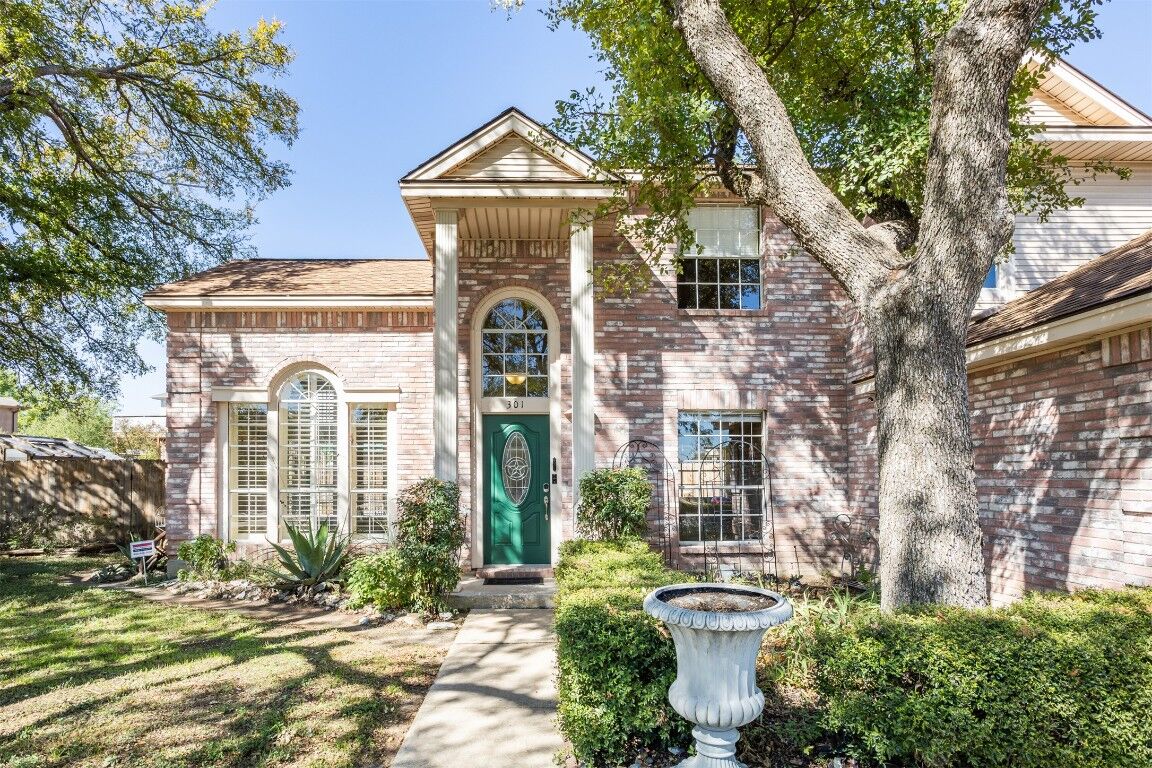 Property Photo: 301 Orchid Circle TX 78613