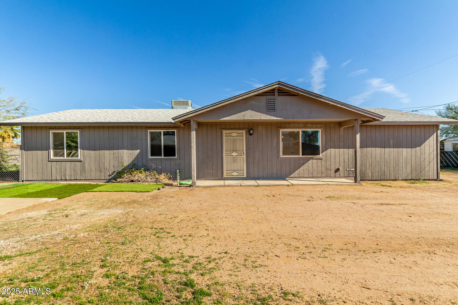 Property Photo:  301 S Elmont Drive  AZ 85120 