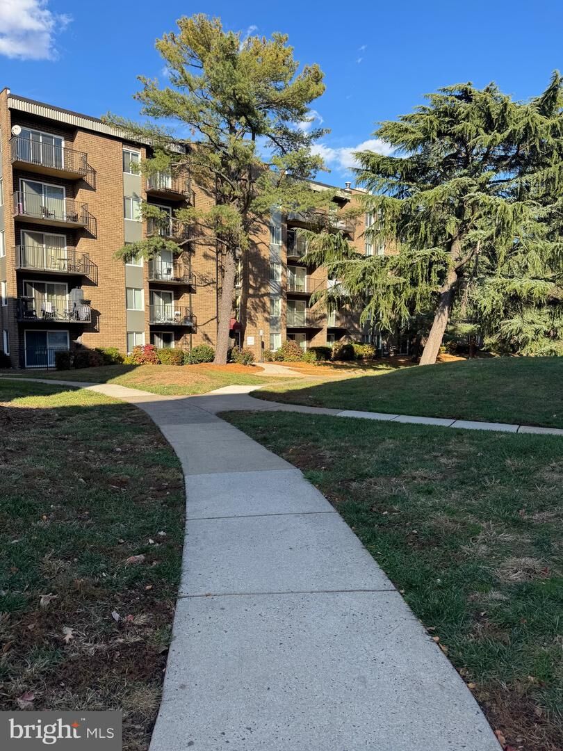 Property Photo:  60 S Van Dorn Street 314  VA 22304 