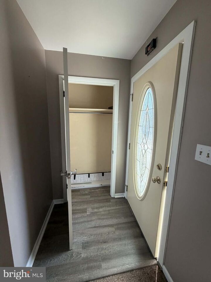 Property Photo:  9 Lynns Court  PA 19067 