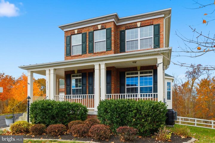 Property Photo:  43080 Little Angel Court  VA 20176 