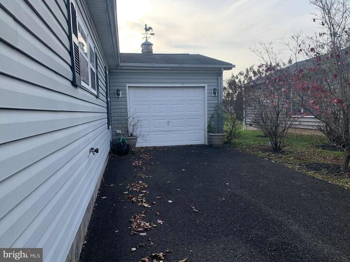 Property Photo: 214 Dove Court PA 18938