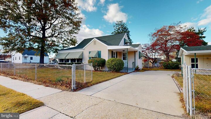 Property Photo:  219 Vanneman Boulevard  NJ 08066 
