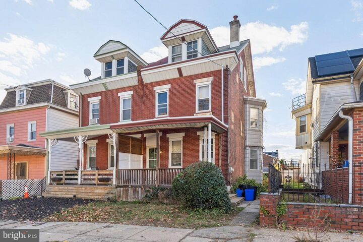 Property Photo: 5406 N Water Street PA 19120