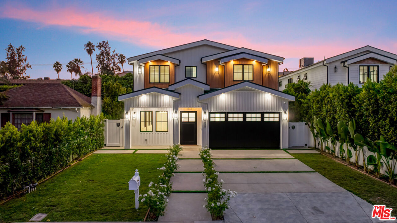 Property Photo:  4539 Longridge Ave  CA 91423 