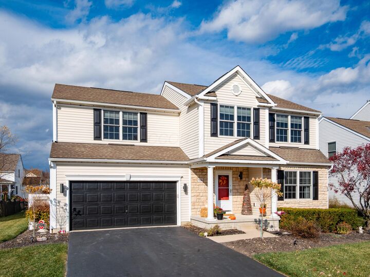 Property Photo:  756 Stallion Way  OH 43040 