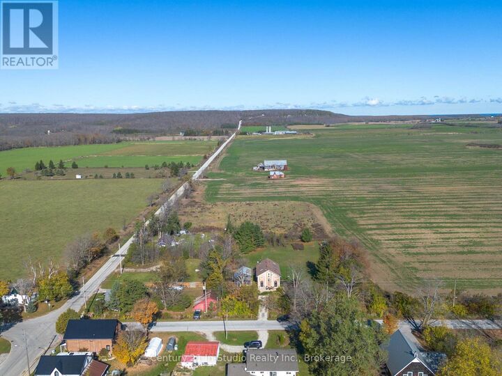 Property Photo:  310003 Kemble Rock Road  ON N0H 1S0 