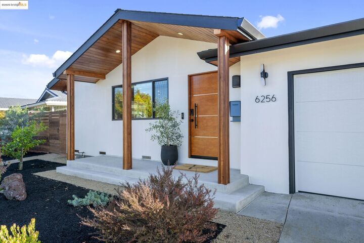 Property Photo: 6256 Rockrose Dr CA 94560