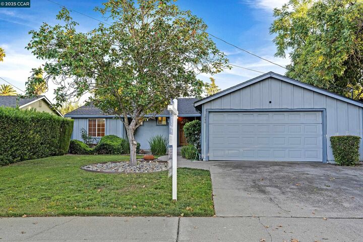 1850 William Way  Concord CA 94520 photo