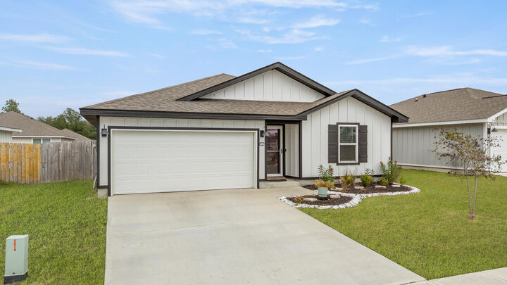 Property Photo: 932 Sandbar Loop FL 32539