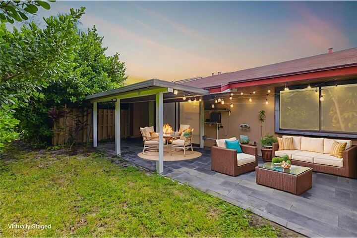 Property Photo:  6 Walcott Drive  FL 33426 