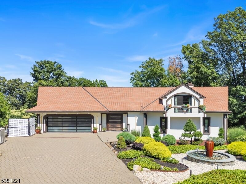 Property Photo:  18 Fairview Dr  NJ 07006 