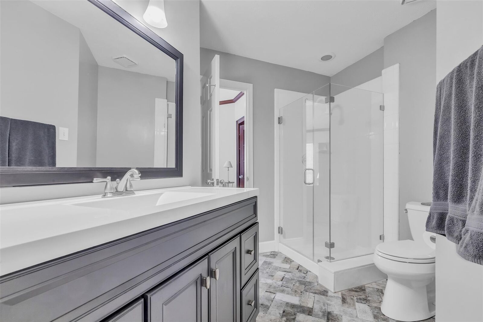 Property Photo:  326 N Cypress Estates Circle  TX 77388 