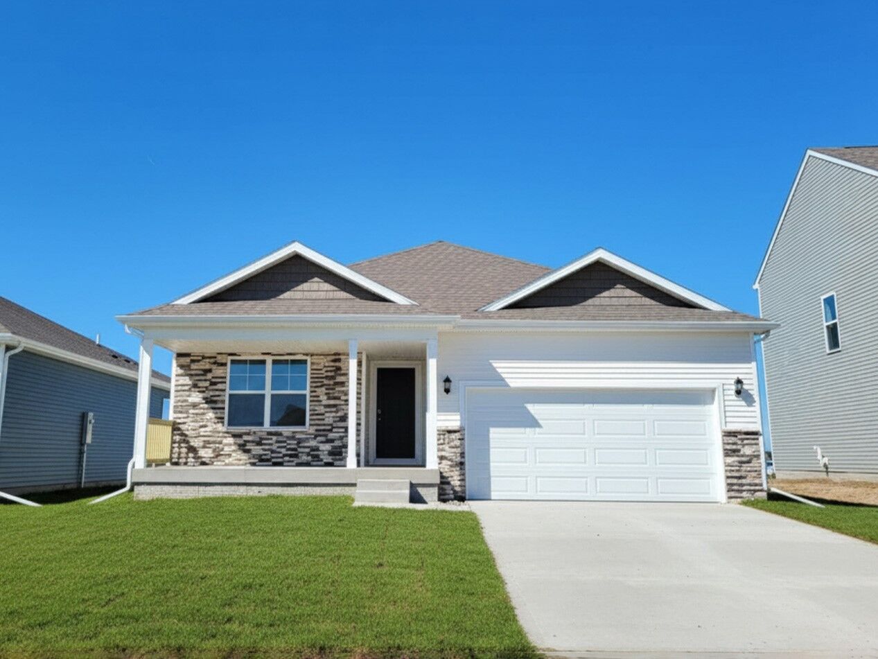 Property Photo:  5110 168th Street  IA 50322 