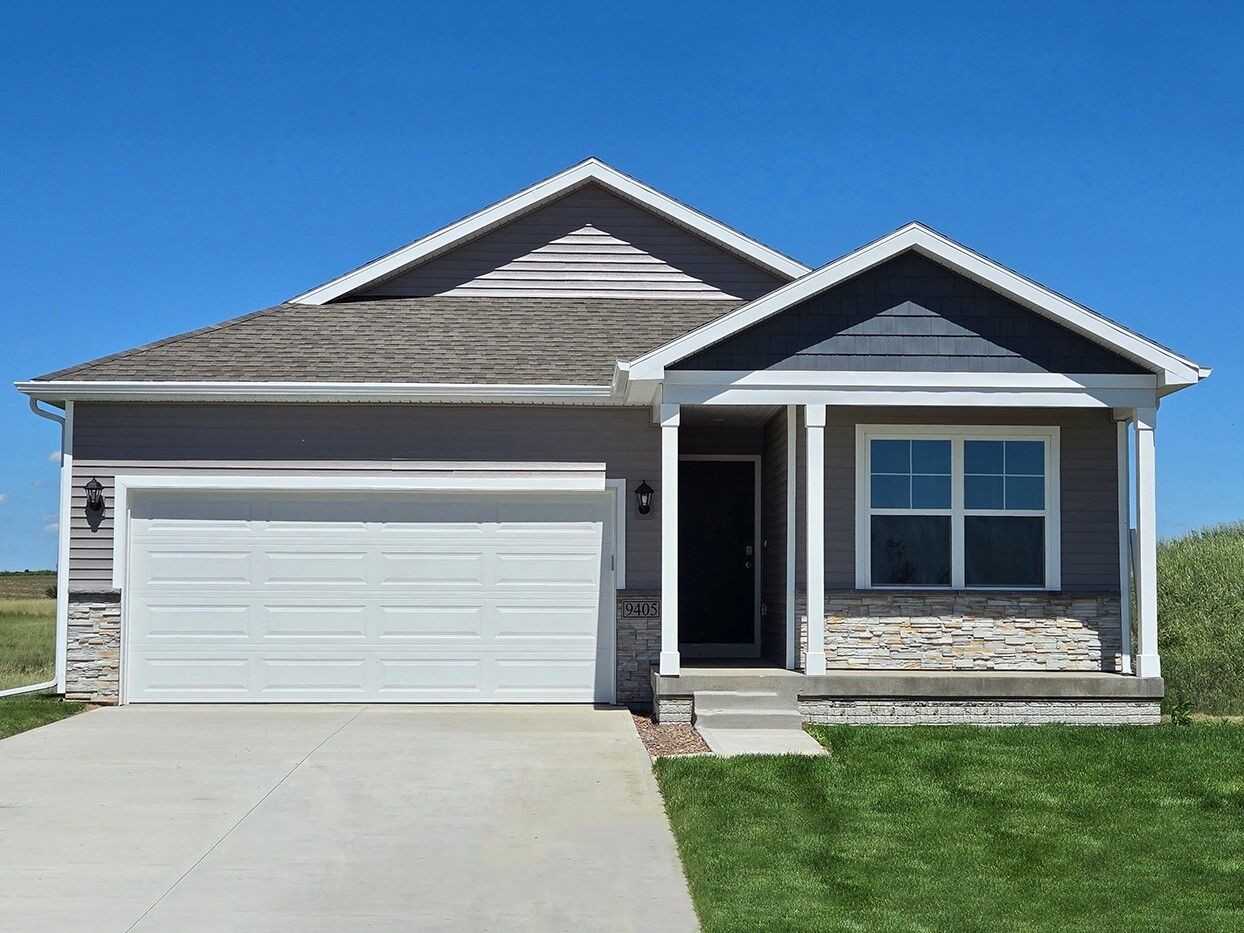 Property Photo:  5707 152nd Street  IA 50323 