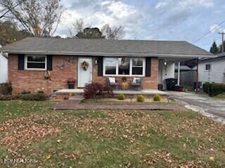 Property Photo: 525 Tipton Ave TN 37920