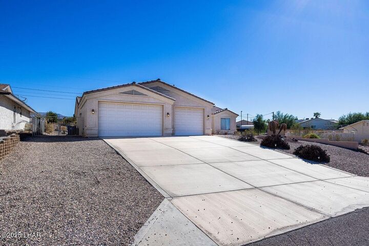 Property Photo: 2475 Atlantic Dr AZ 86404