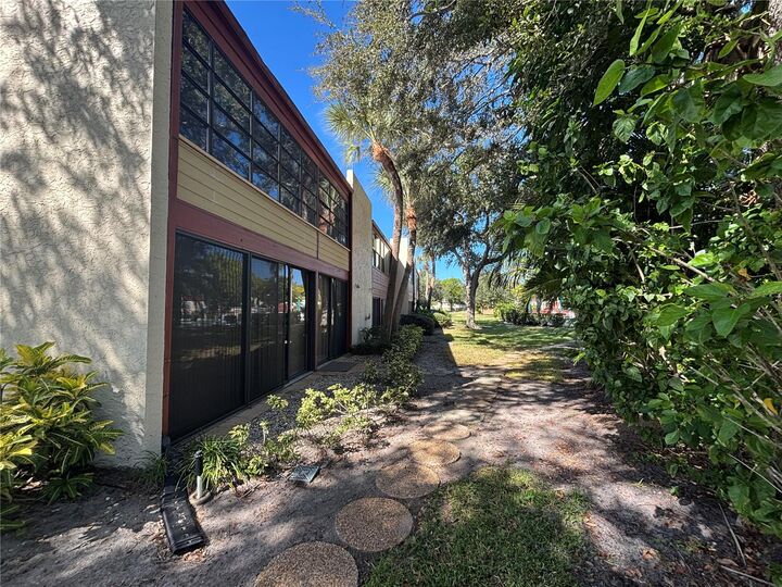 Property Photo: 523 Spring Lakes Boulevard 523 FL 34210