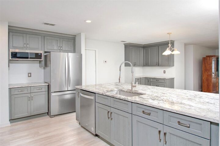 Property Photo:  157 Lake Catherine Circle  FL 34736 