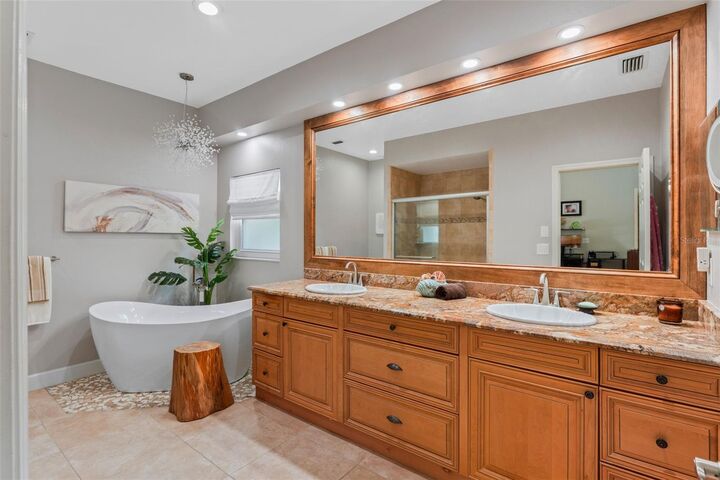 Property Photo: 2334 River Tree Circle FL 32771