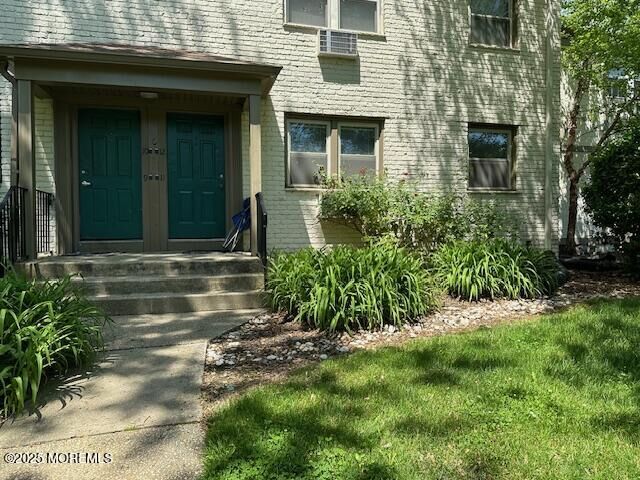 Property Photo:  440 Cross Road C  NJ 07747 