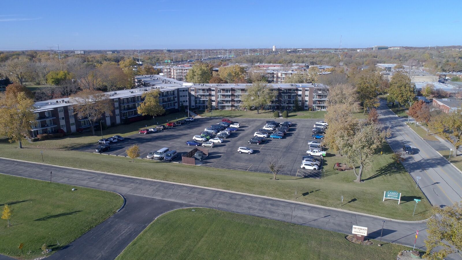 Property Photo: 5540 Walnut Avenue 6B IL 60515