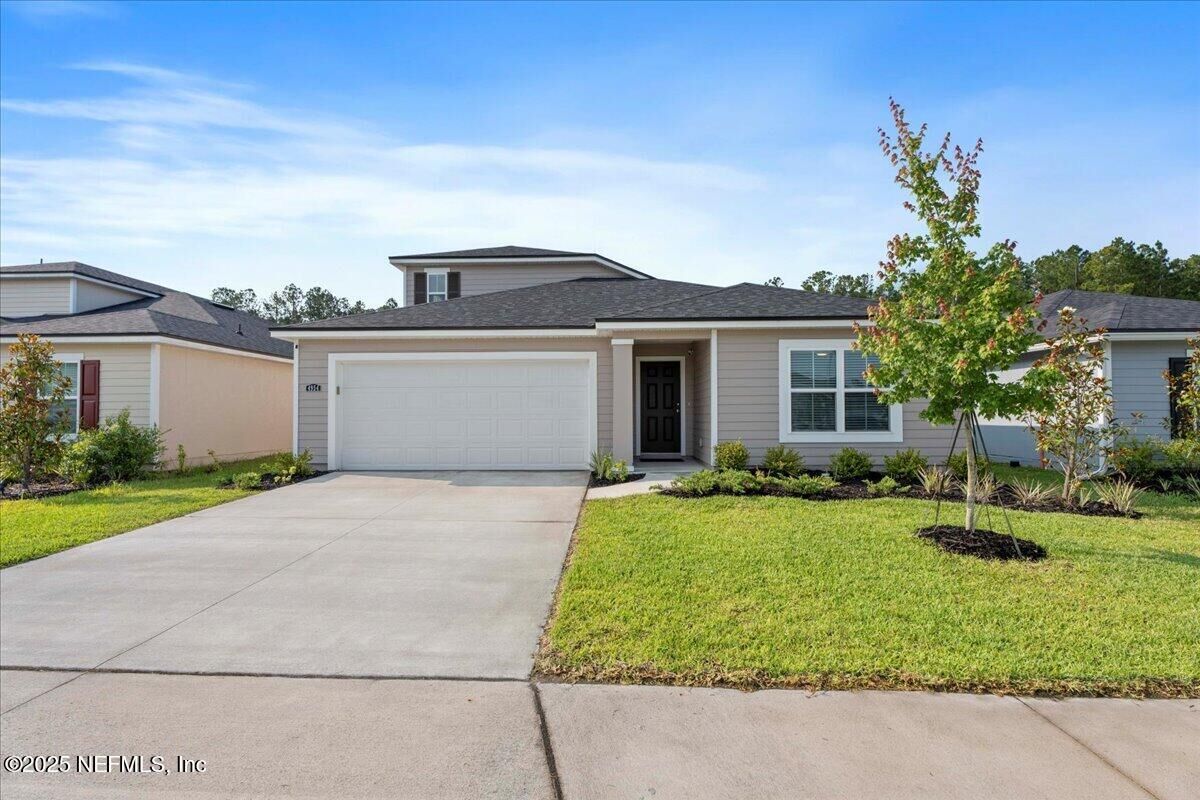 Property Photo:  4954 Big Pine Drive  FL 32218 