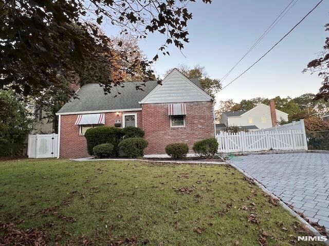 Property Photo:  144 Magnolia Avenue  NJ 07642 