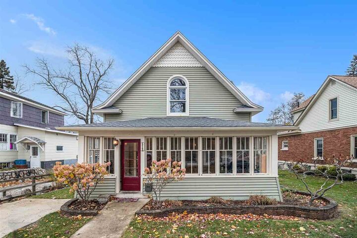 Property Photo: 512 Jackson MI 49770