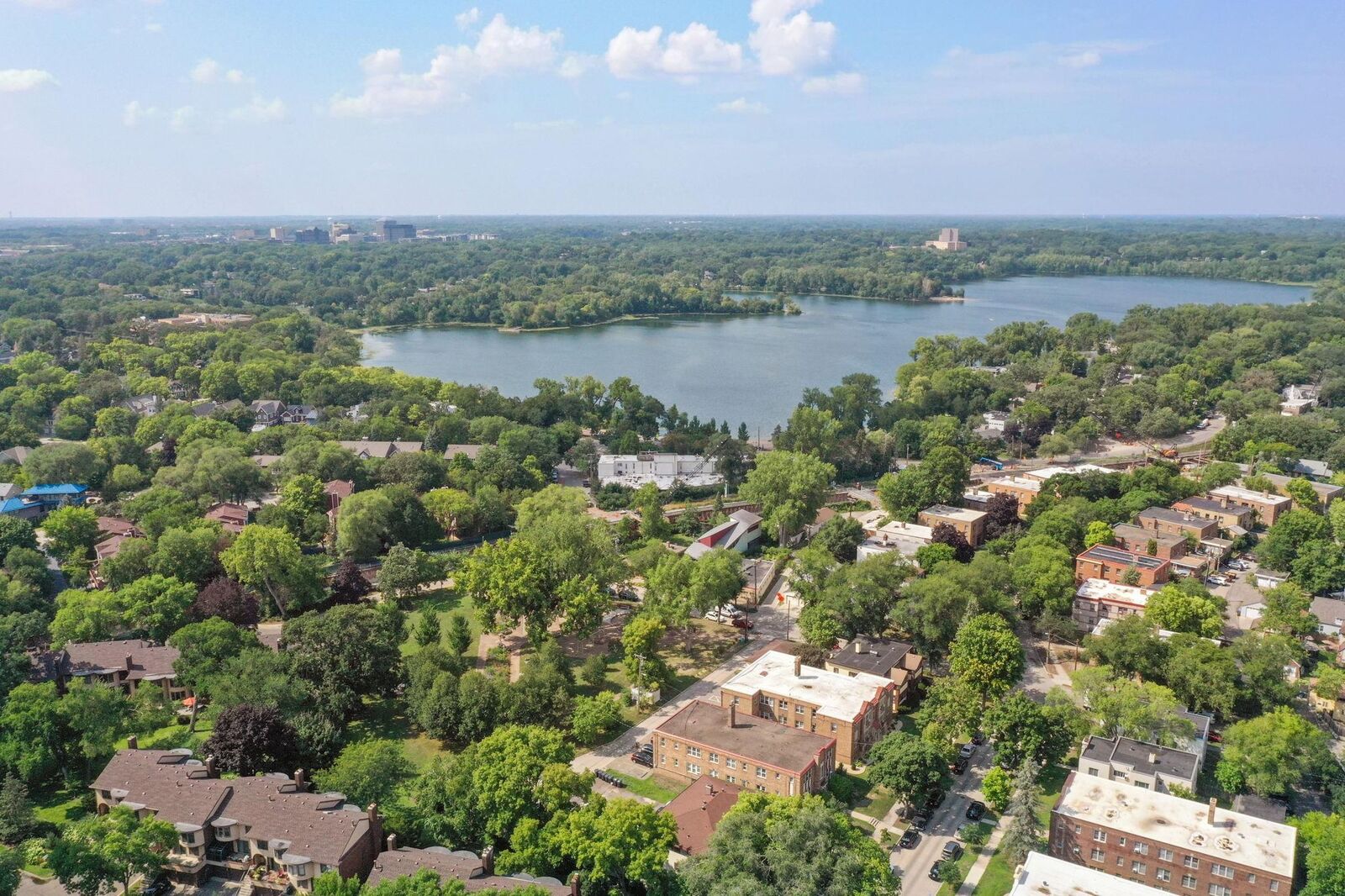 Property Photo:  2950 Dean Parkway 1705  MN 55416 
