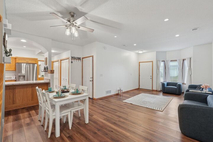 Property Photo:  632 2nd Street NW  MN 56071 