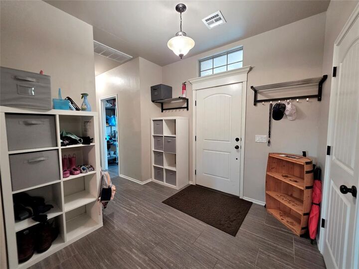 Property Photo: 4040 Lonetree Drive OK 73025