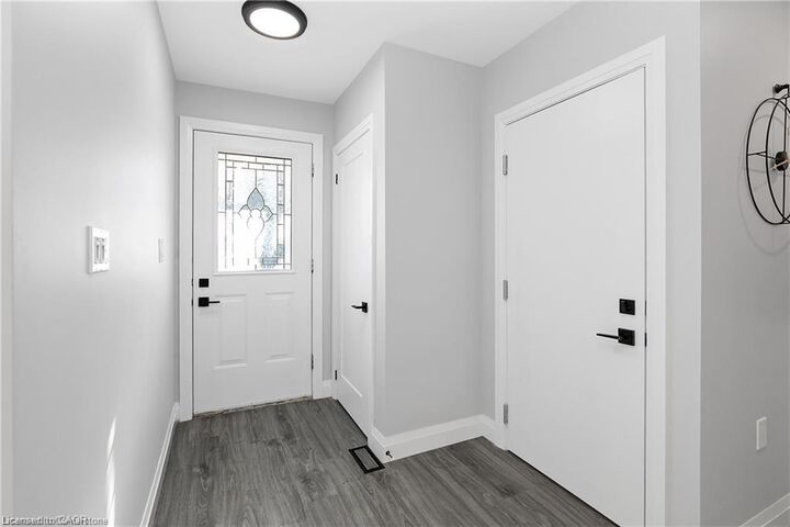 Property Photo: 254 West 31st Street Main ON L9C 5G4