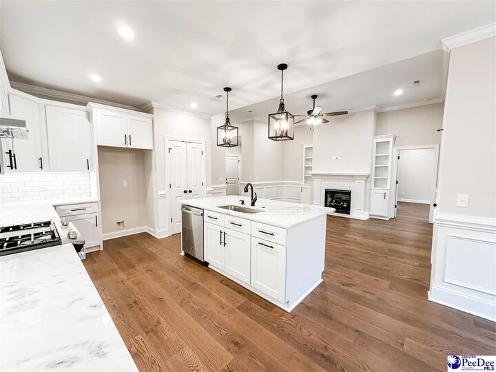 Property Photo:  922 Third Loop Rd  SC 29505 