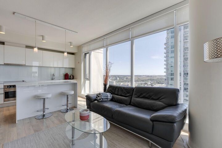 Property Photo:  1122 3 Street 2304  AB T2G 1H7 