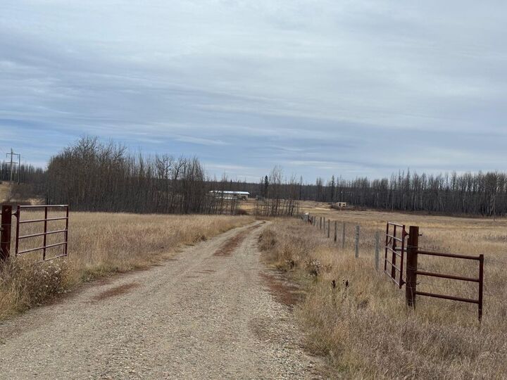 Photo de la propriété: 53231 Range Road 75A AB T0E 0T0