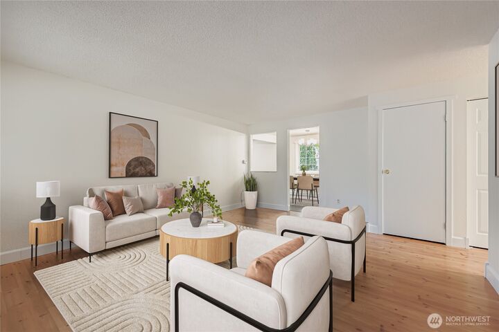 Property Photo: 14631 127th Avenue NE WA 98072