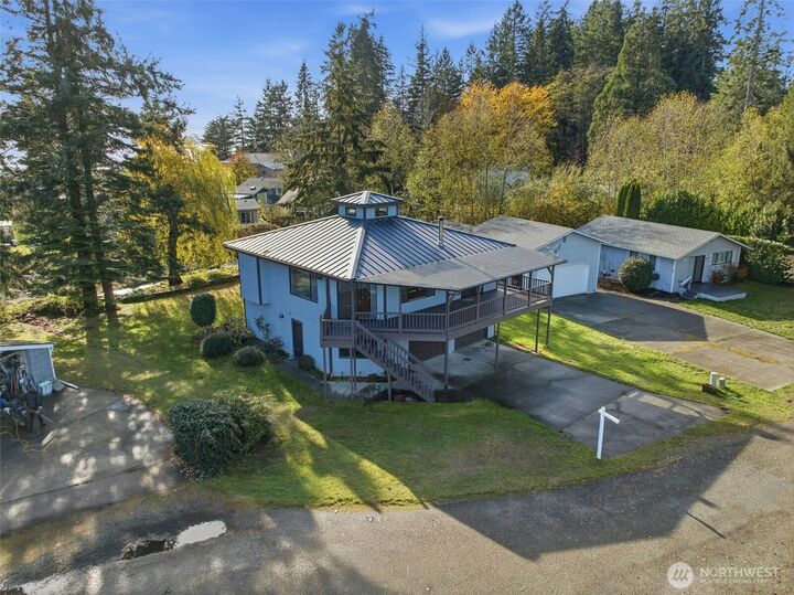 Property Photo:  80 NE Brook Place  WA 98588 