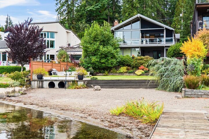 2860 W Lake Sammamish Parkway NE  Redmond WA 98052 photo