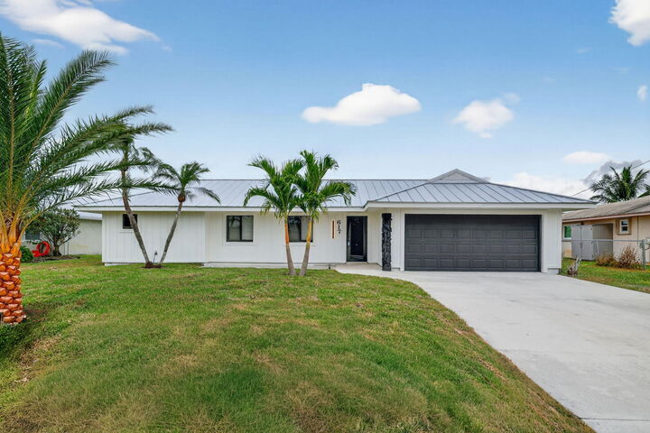 617 SE Whitmore Drive  Port Saint Lucie FL 34984 photo