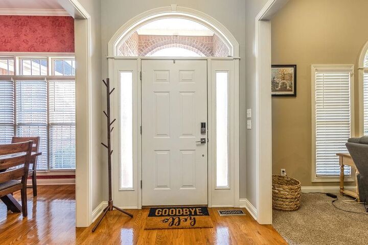 Property Photo:  1612 Crownridge Court  KY 42104 