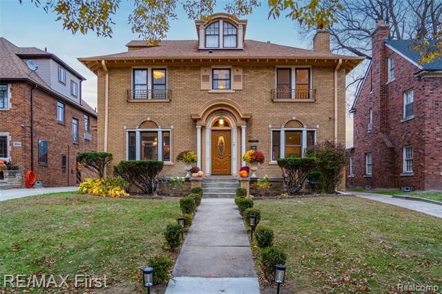 Property Photo: 18054 Birchcrest Drive MI 48221